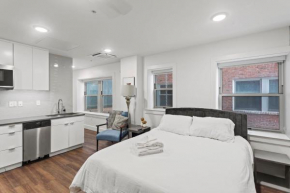 Modern MW Studio with Gym by Zencity